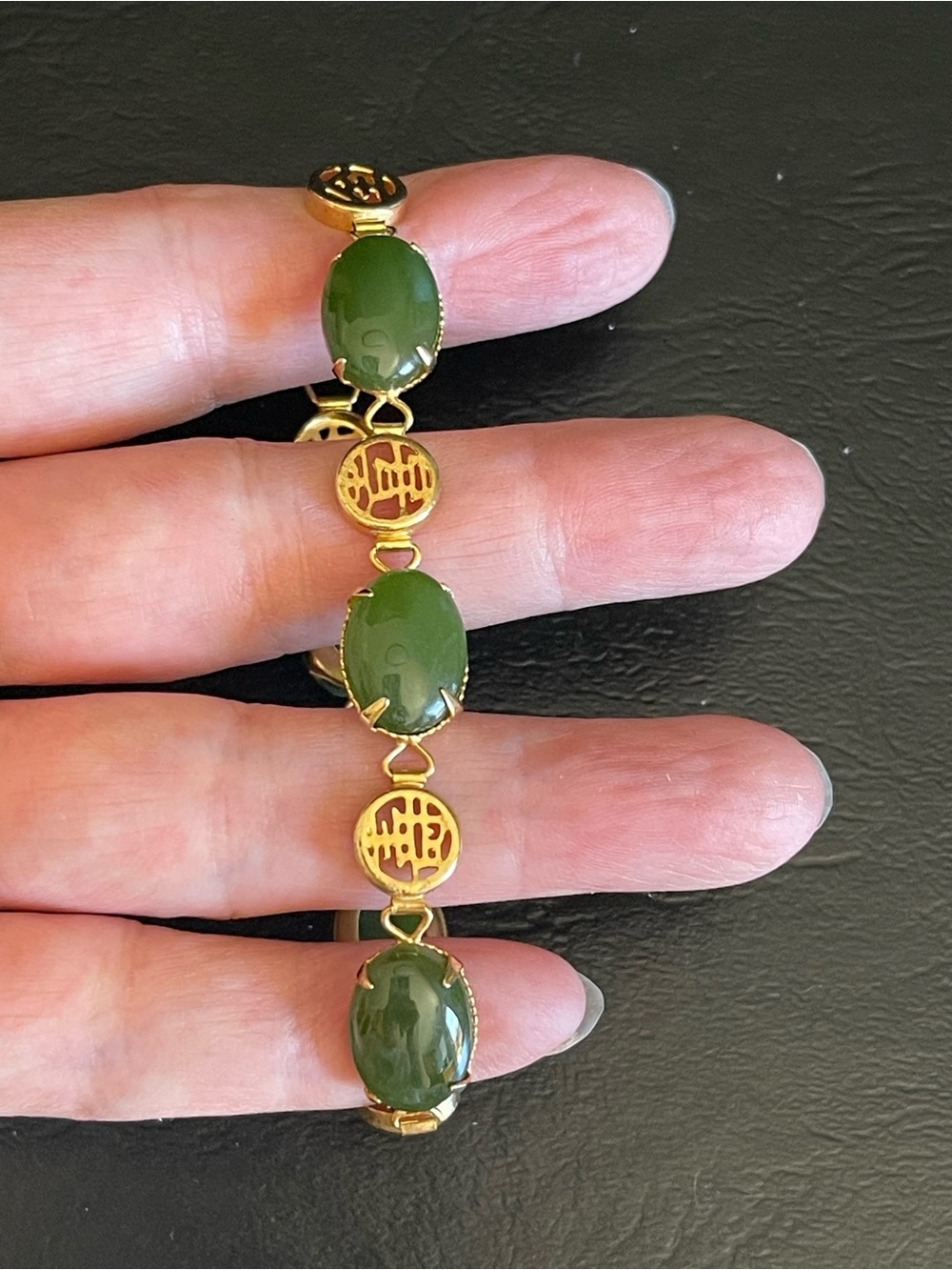 Vintage Gold plated genuine green nephrite jade Oval Stone Link Bracelet.